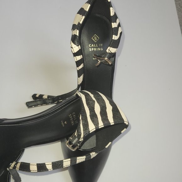 Zebra pattern strap pointed heels - Picture 3 of 3